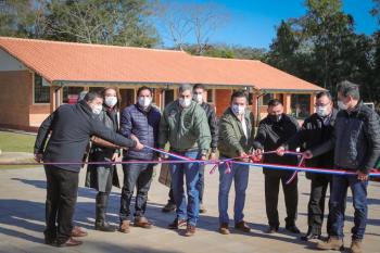 Inauguran mejoras edilicias en escuelas de Paraguarí